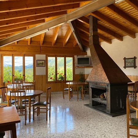 Hostal Alt Llobregat Castellar De N'Hug Exterior photo