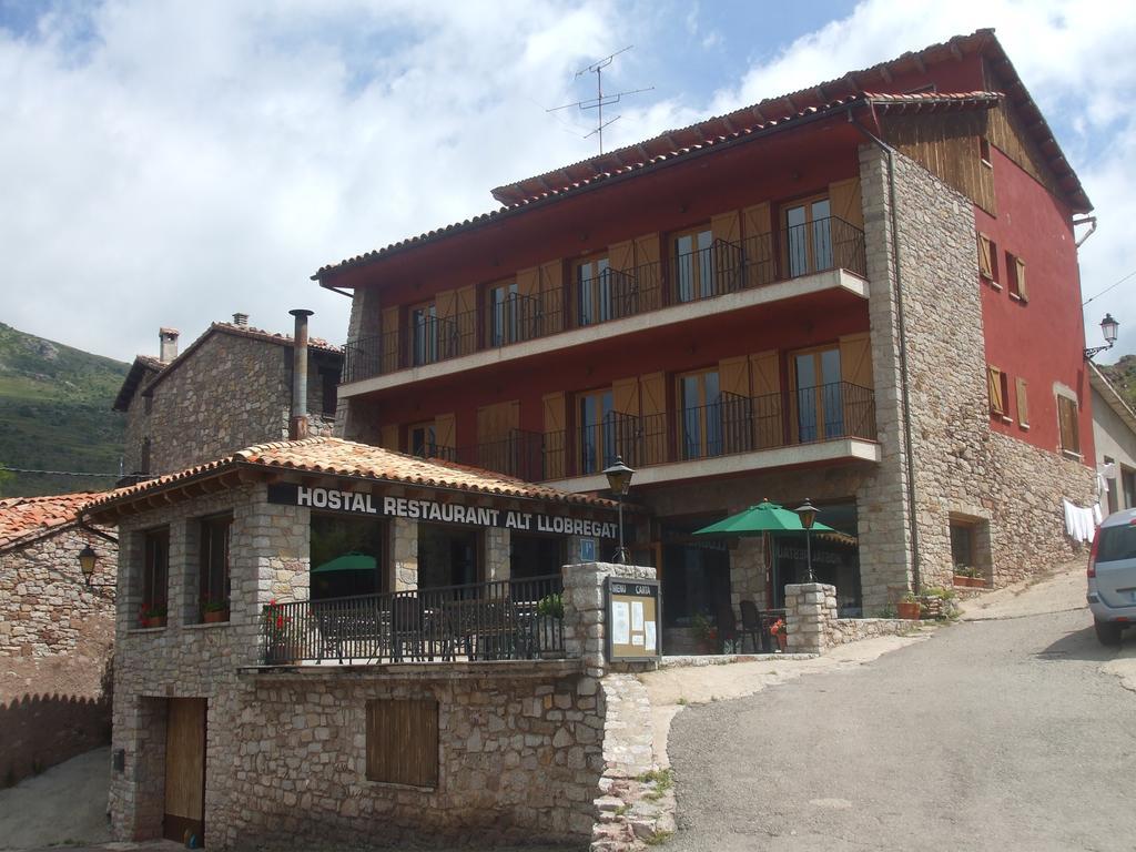 Hostal Alt Llobregat Castellar De N'Hug Exterior photo